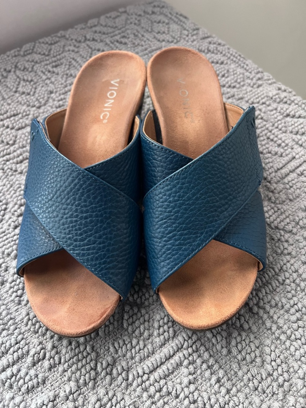 Vionic Leticia Crisscross Wedge Sandals dark blue Women's US 7.5 Summer Casual
